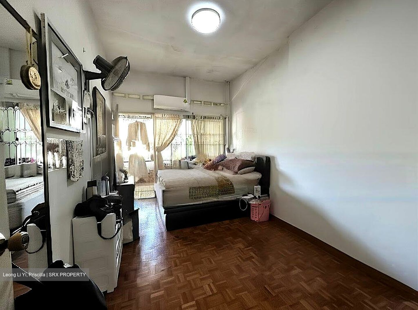 Golden Hill Estate (D19), Terrace #460081531
